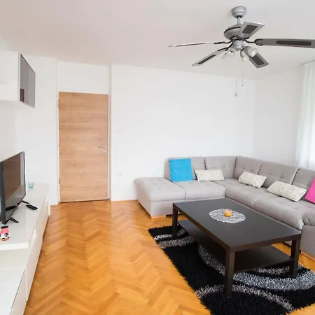 Tolle In Zasip Mit Parkplatz By Interhome * Блед